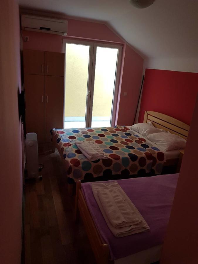 Di Camera Uno Белград Екстериор снимка